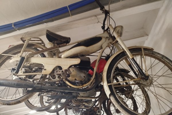 Motocicletas varias